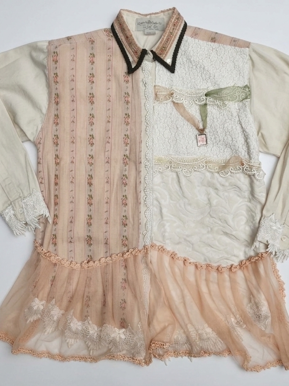 Vintage Taylor Cream and Peach Layered Lace Button-Down Top - Picture 3 of 16